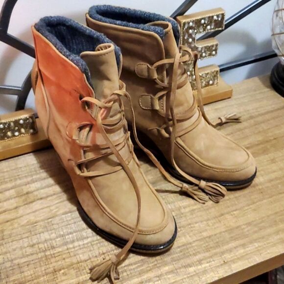 Land's End Tan Suede Leather Wedge Lace up Botties Sz 9.5 - Picture 4 of 12